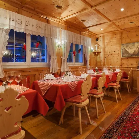 Otel Hotel Ischgl Ischgl